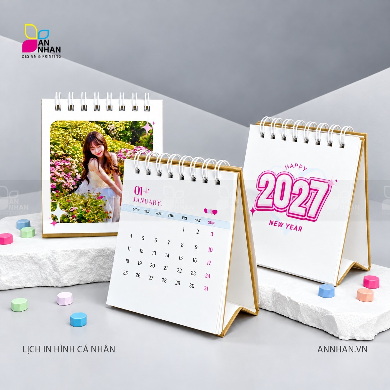 Lịch để b&agrave;n chữ A nhận in từ 1 cuốn