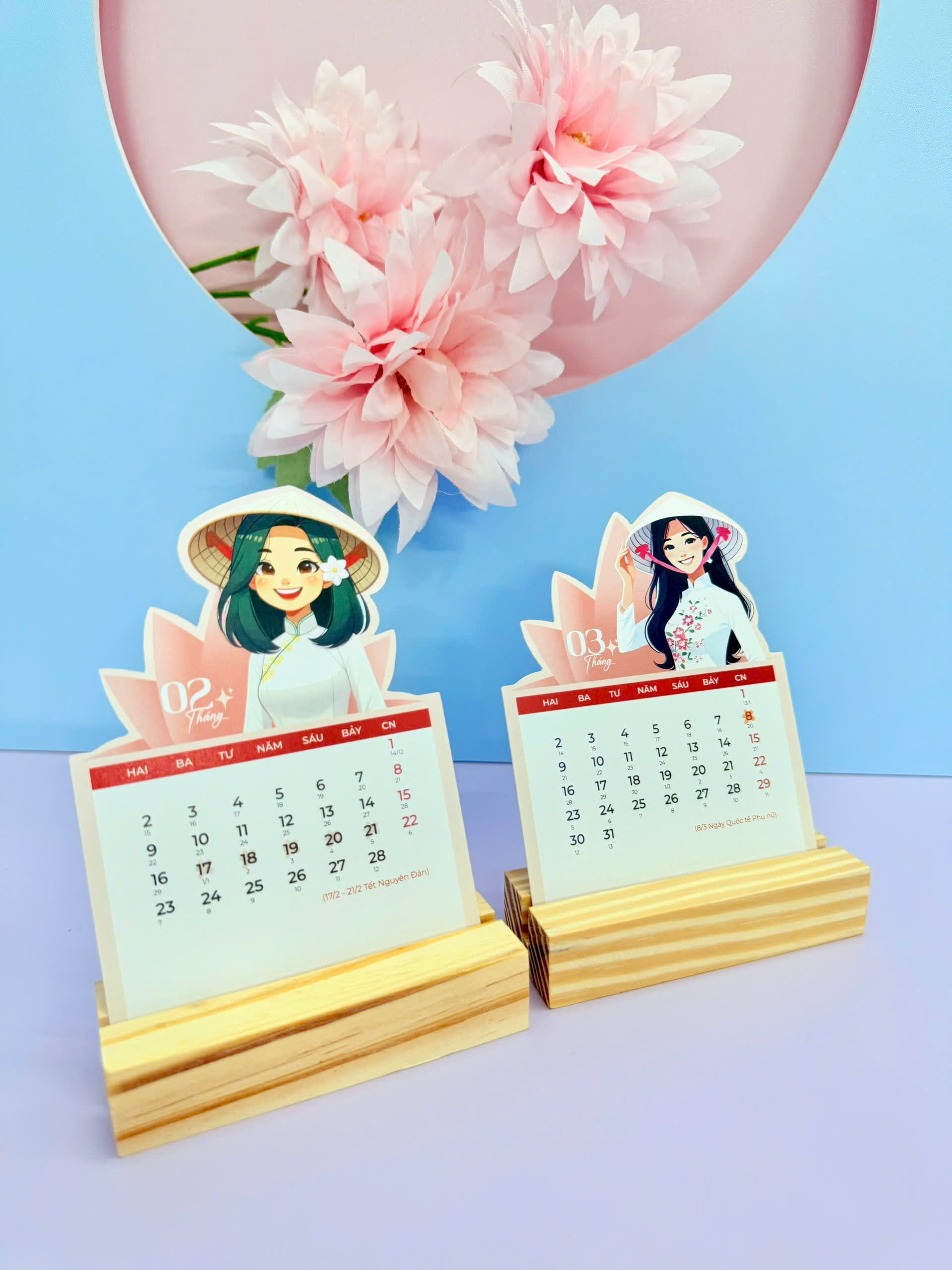 Lịch để bàn đế gỗ