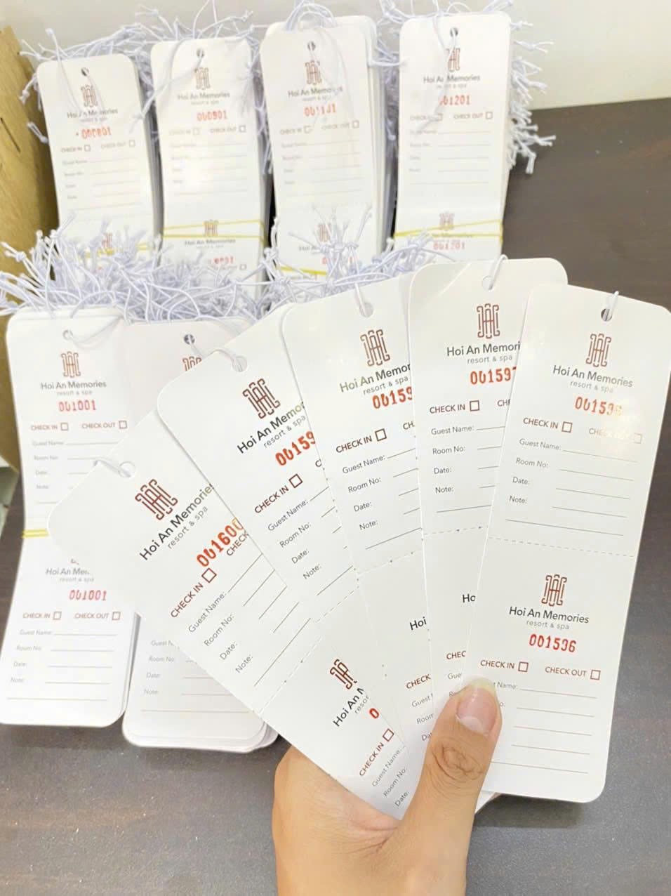 Thẻ Treo H&agrave;nh L&yacute; (Baggage Tag)