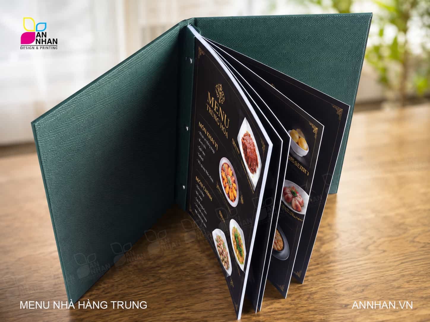 Menu nh&agrave; h&agrave;ng phong c&aacute;ch d&aacute;ng đứng